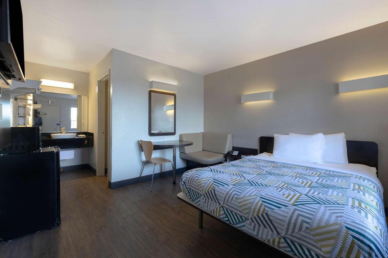 Motel 6-San Antonio, Tx - West Seaworld Экстерьер фото