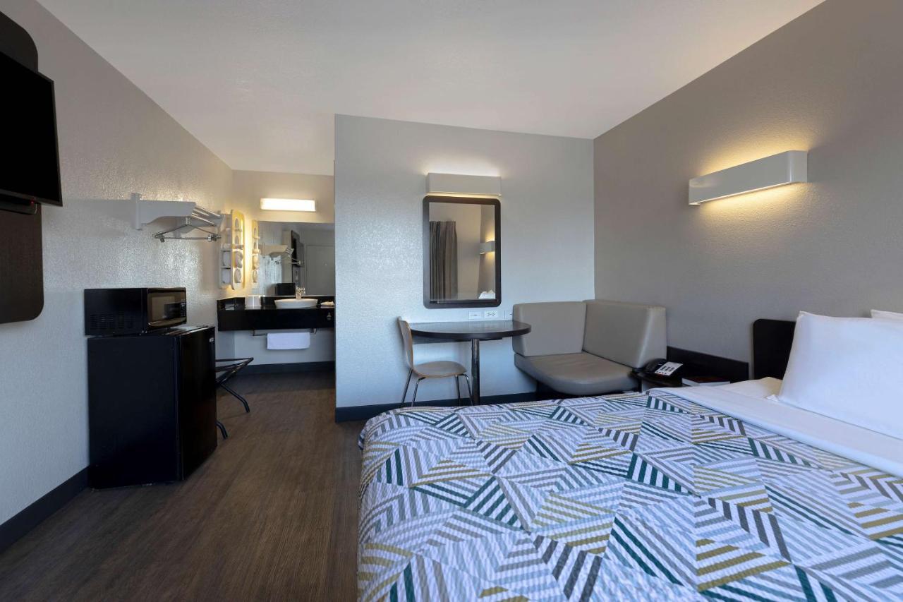 Motel 6-San Antonio, Tx - West Seaworld Экстерьер фото